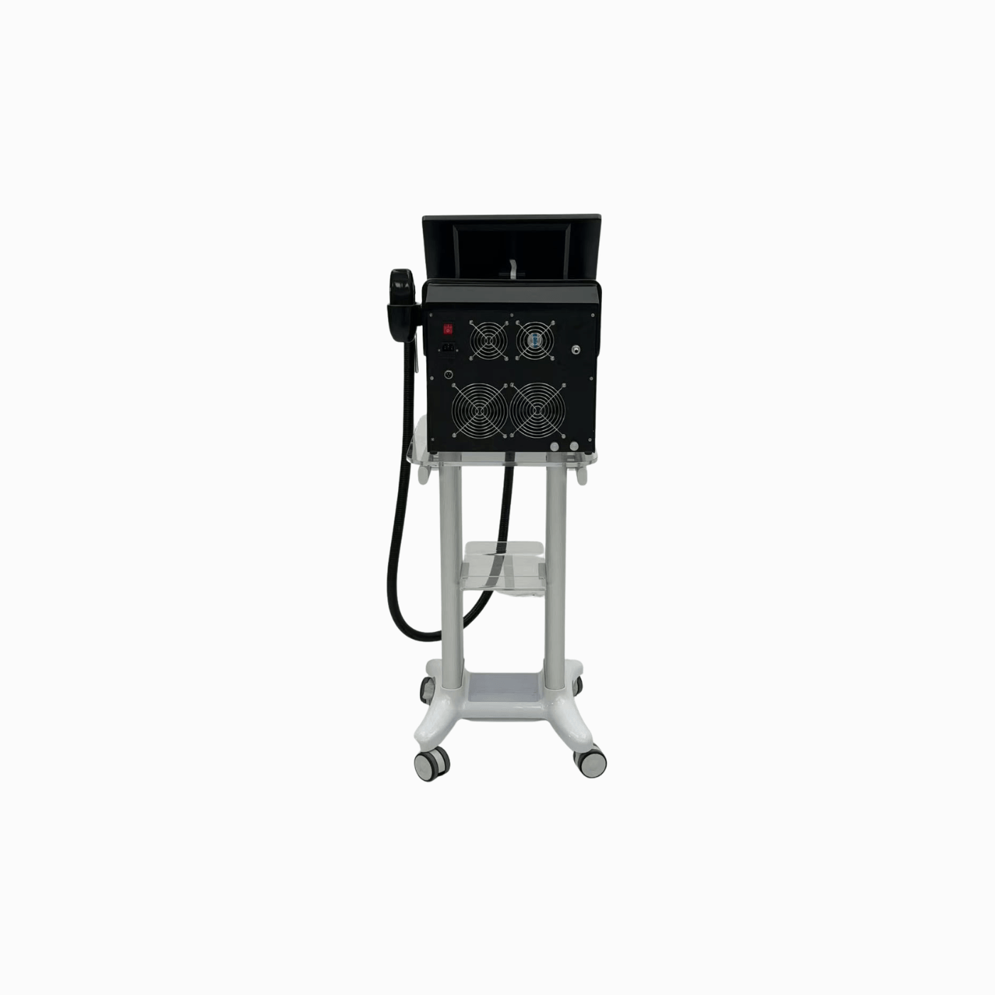 DemiDora Soprano LuminaCore 360 Diodenlaser in der Rückansicht. Detaillierte Darstellung der Anschlüsse und Belüftungssysteme des professionellen Haarentfernungsgeräts, das für hohe Leistungsfähigkeit und Zuverlässigkeit im täglichen Studiobetrieb konzipiert wurde.