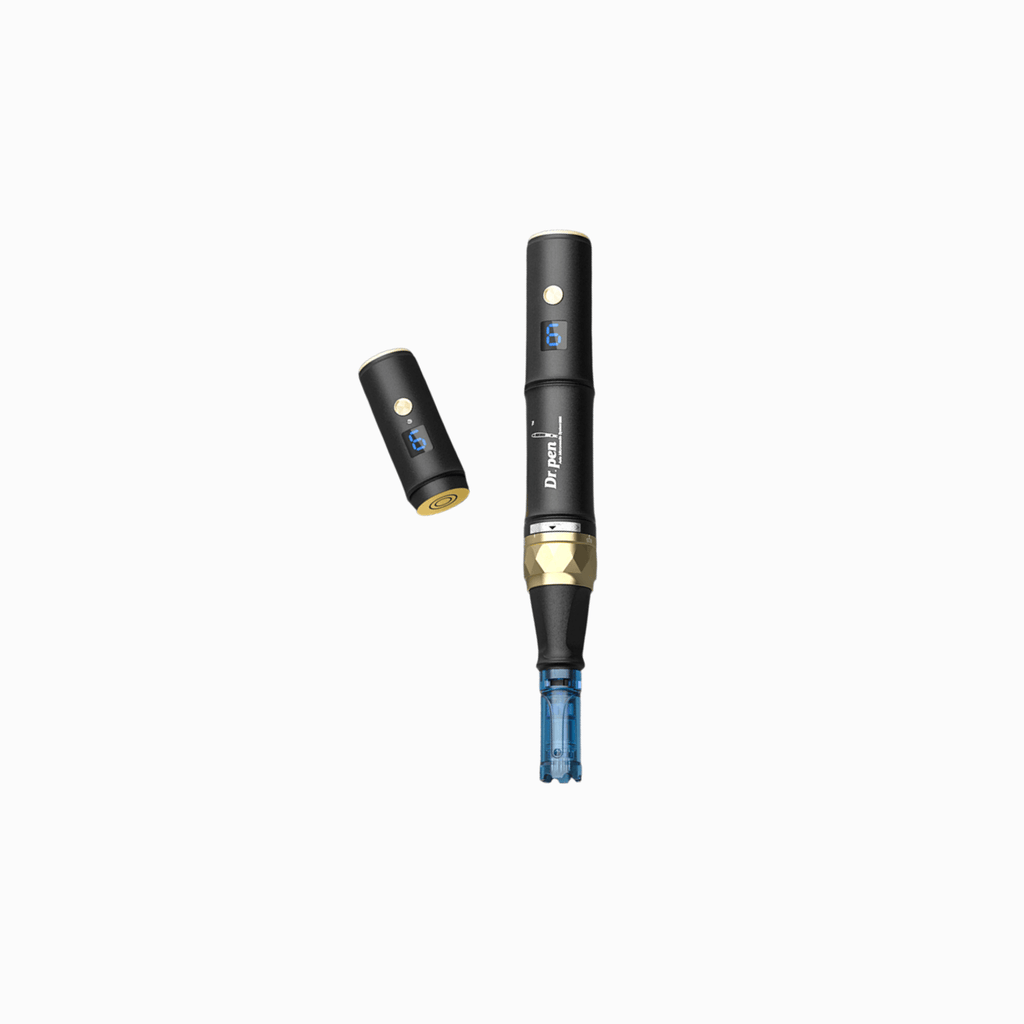 DemiDora DermalFlow H2 – Detaillierte Darstellung der digitalen Steuerung und des abnehmbaren Nadelsystems für präzises Microneedling.
